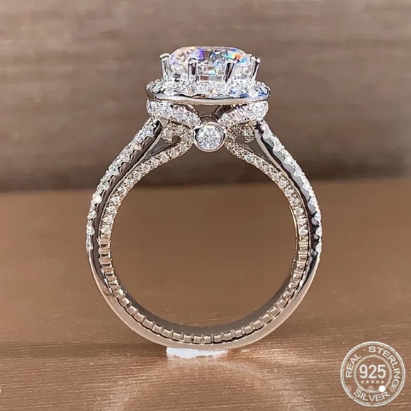 NEW💍2 Carat 925 Sterling Silver Moissanite Diamond 18K White Gold Plated… - Picture 3 of 17